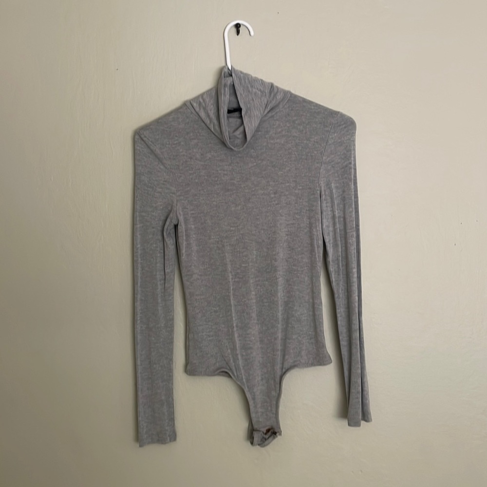 Gray long sleeve body suit